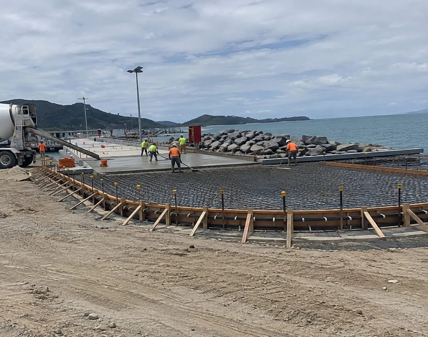 Concrete driveway in Mount Peter, Cairns